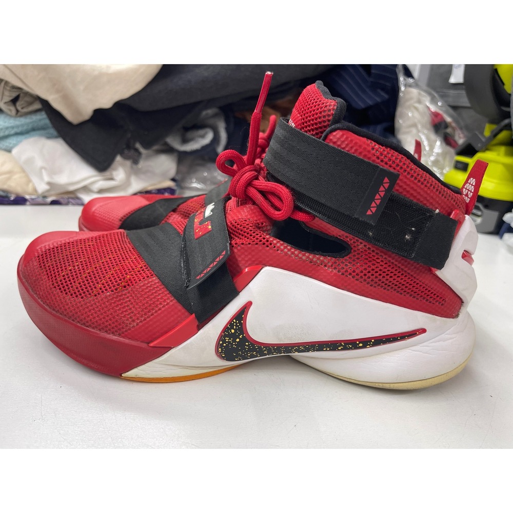 Nike LeBron Soldier 9 University Red Black White 749417-606 Mens 11.5 Basketball